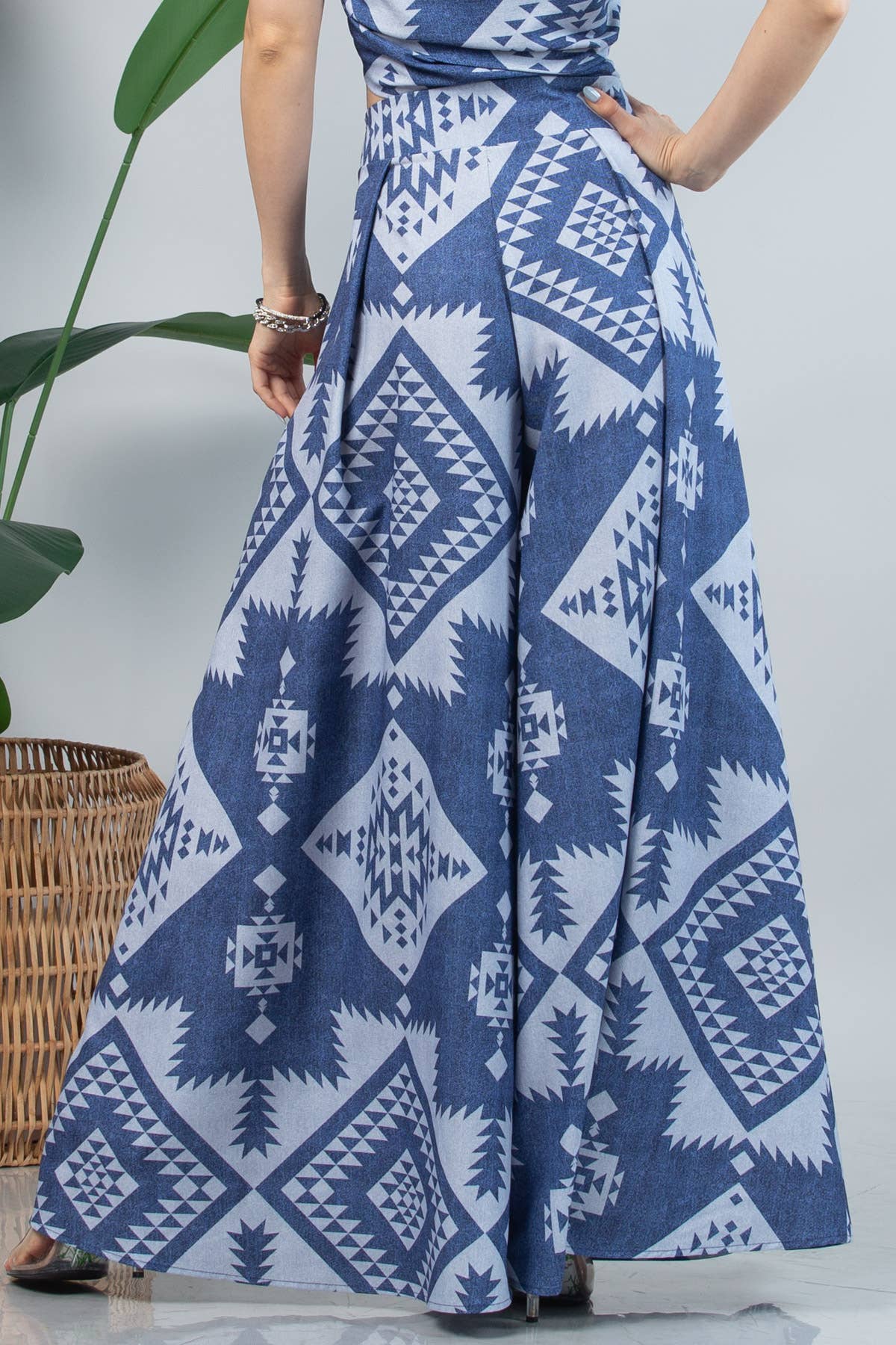 P919-5571-Abstract Tribal Print Wide Leg Palazzo Pants