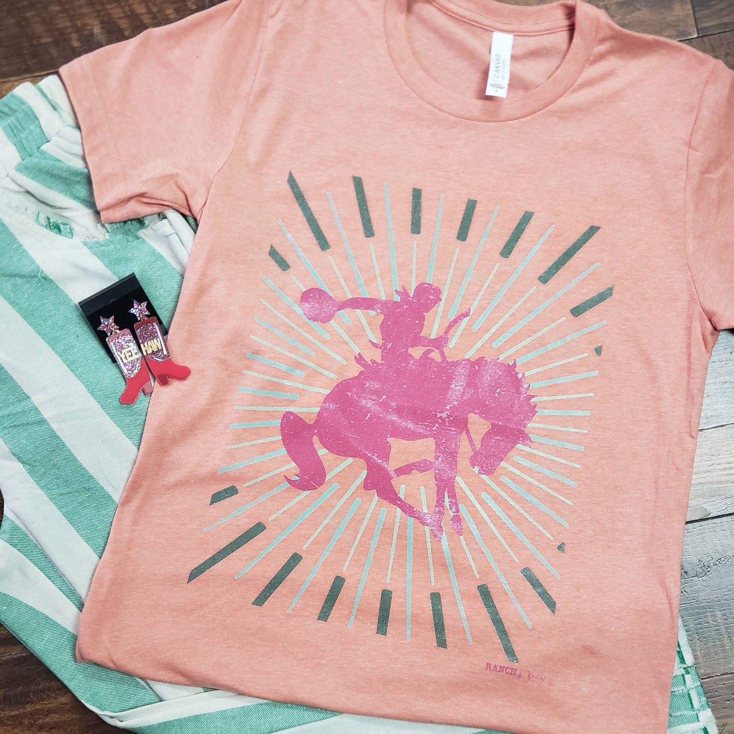 Simple Bucker Graphic T-Shirt