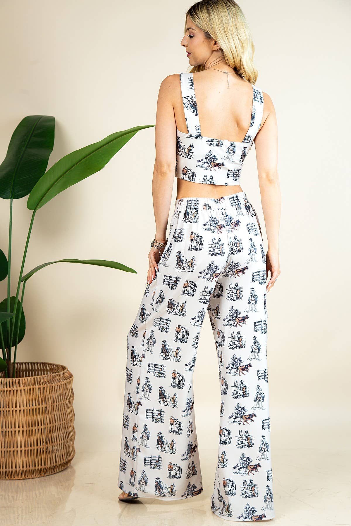 P1261-5308-Western Horse Farm Print Elastic Wide Pants