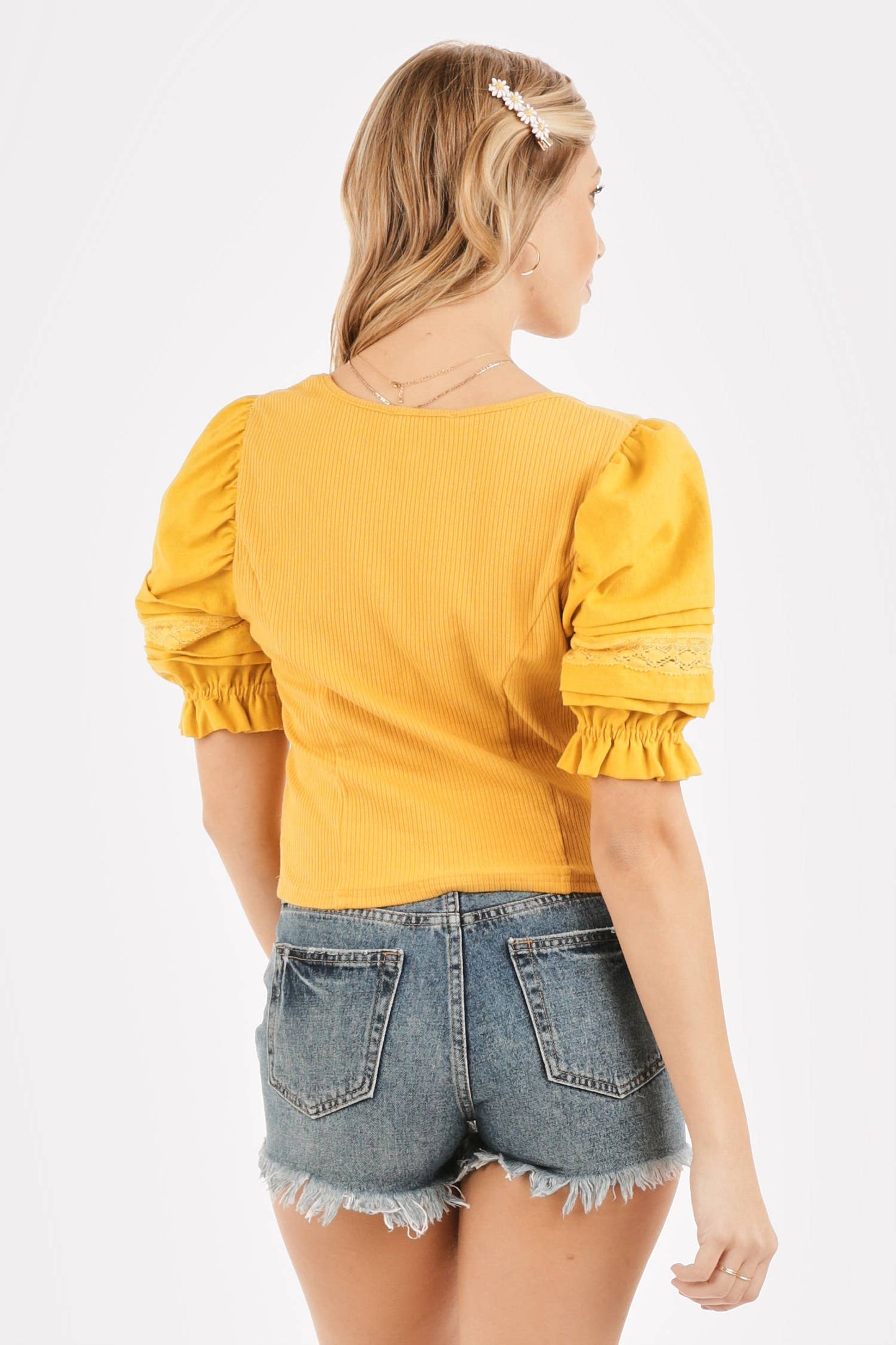 SCOOP NECK MUSTARD PUFFY SLEEVE TOP