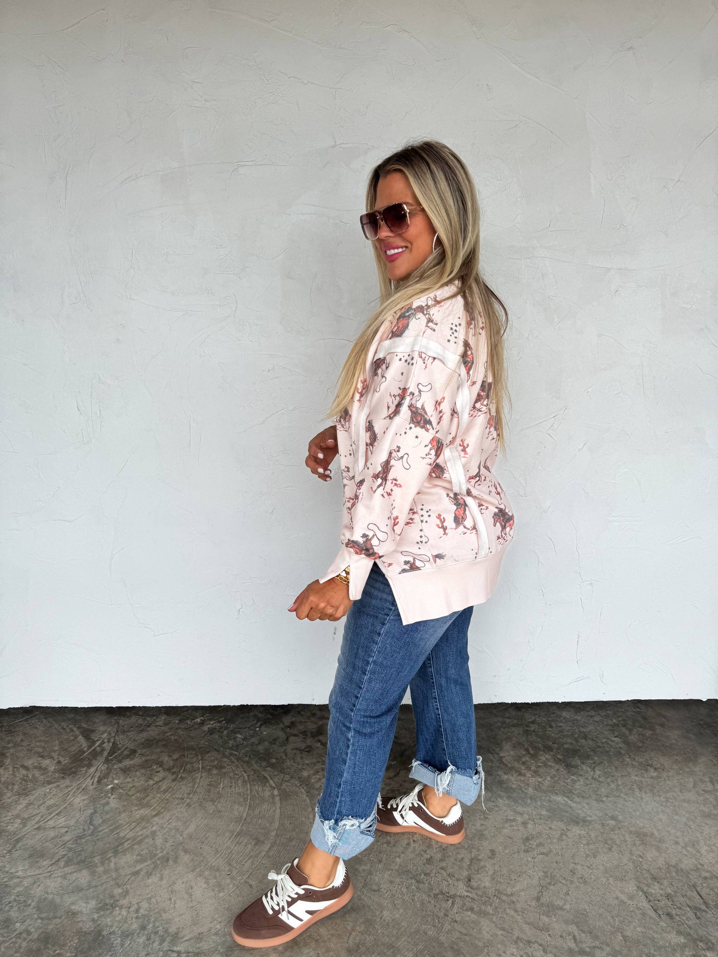 RANCH GIRL CLASSIC CREW PULLOVER