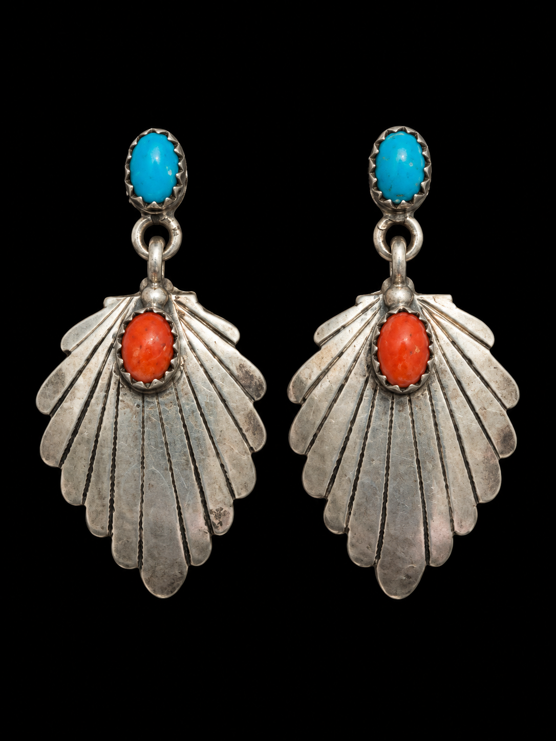 Running Bear Native America Navajo Sterling Silver Coral & Turquoise Post Earring
