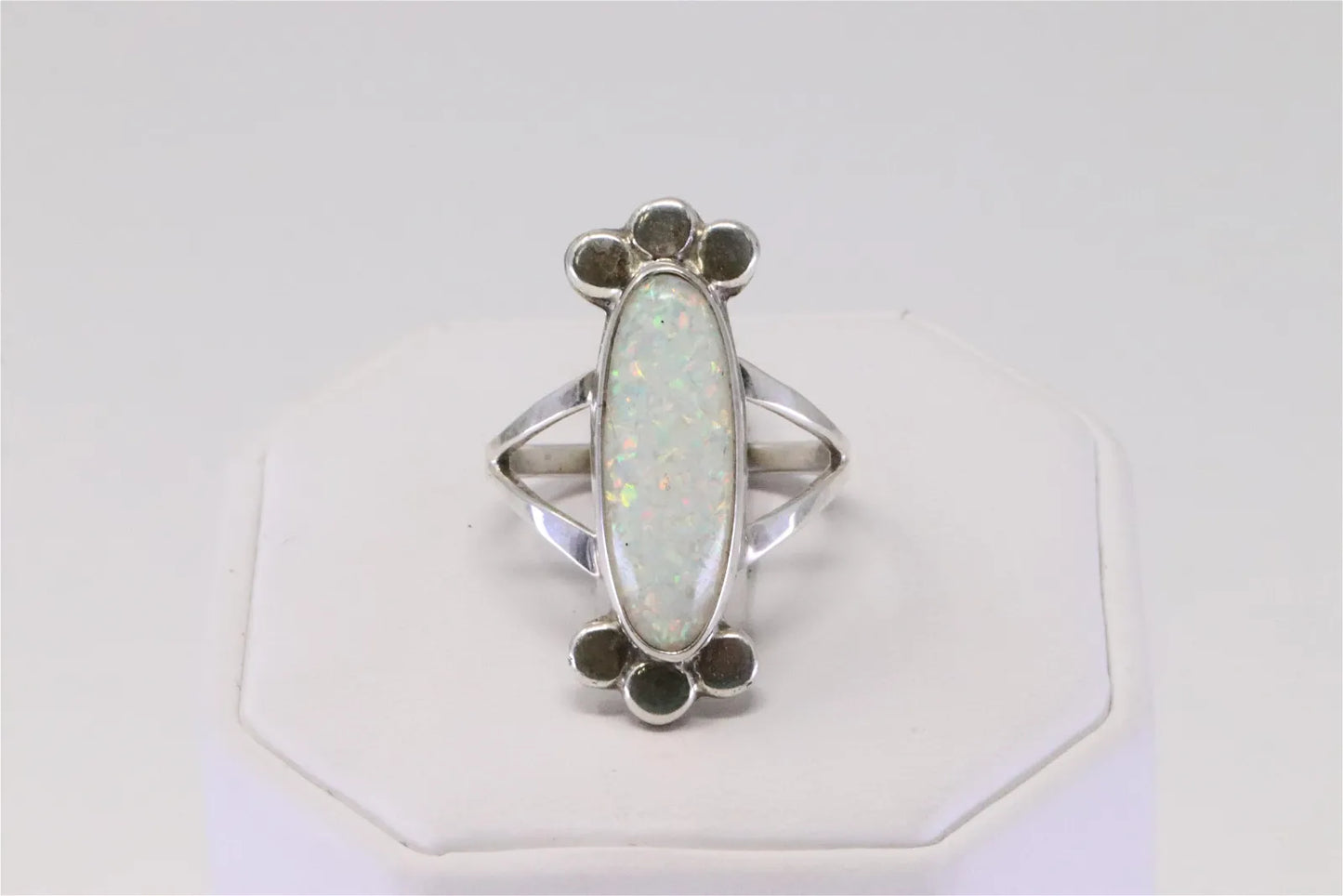 Unmarked Native America Handmade Navajo Sterling Silver Synthetic Opal Ring