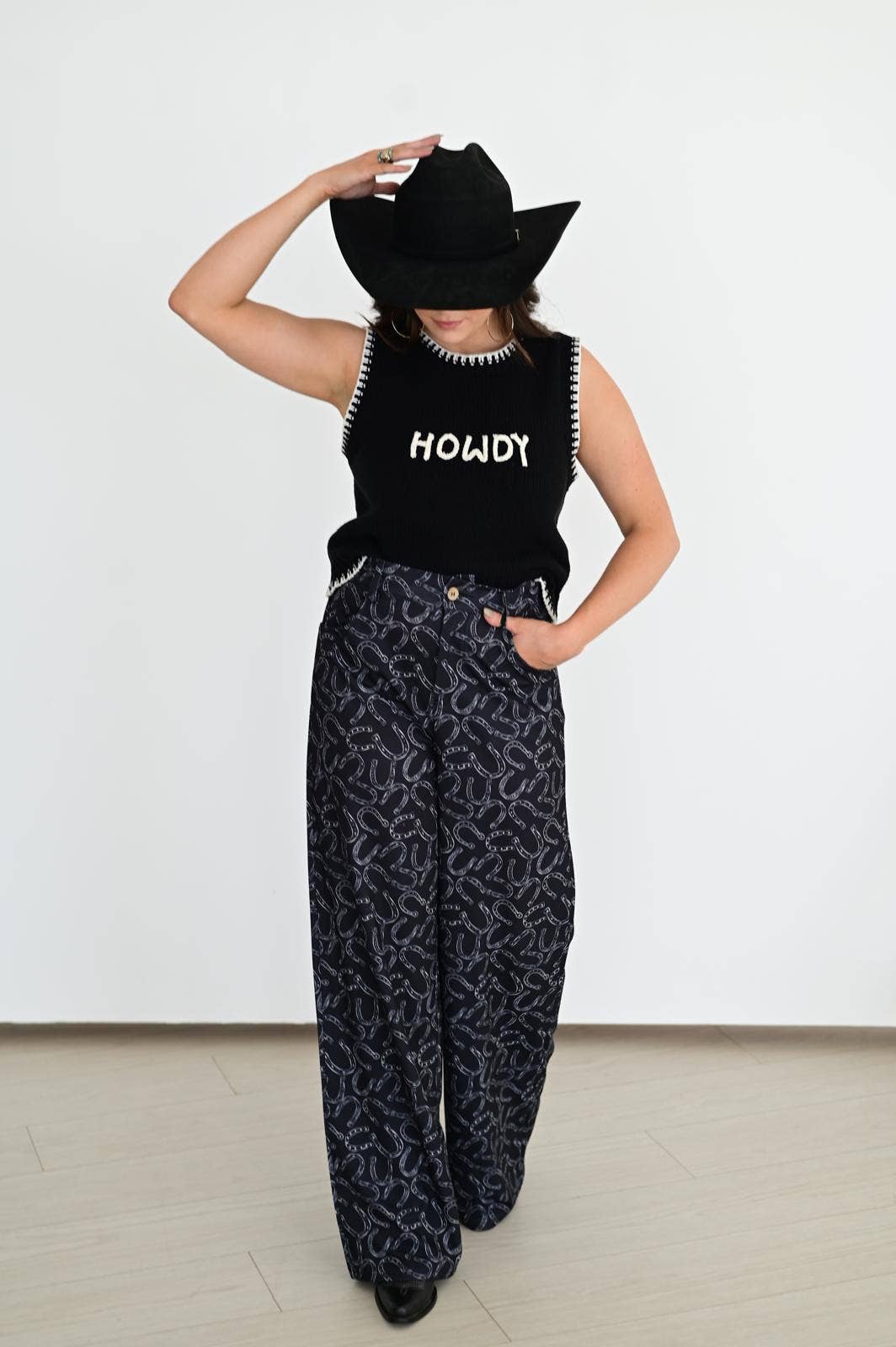 BLACK HORSE SHOE TROUSER PANT